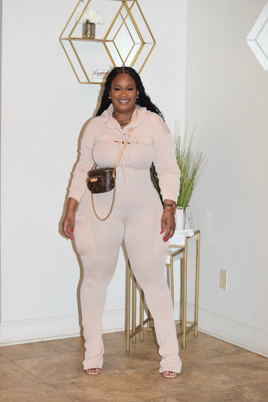 POCKET DETAIL JUMPSUIT WITH HOODED TOP SET (CREAM)